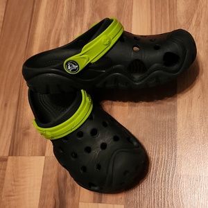 Crocs Black with Green Strap Slide / Mule - Junior Size 1 (J1)